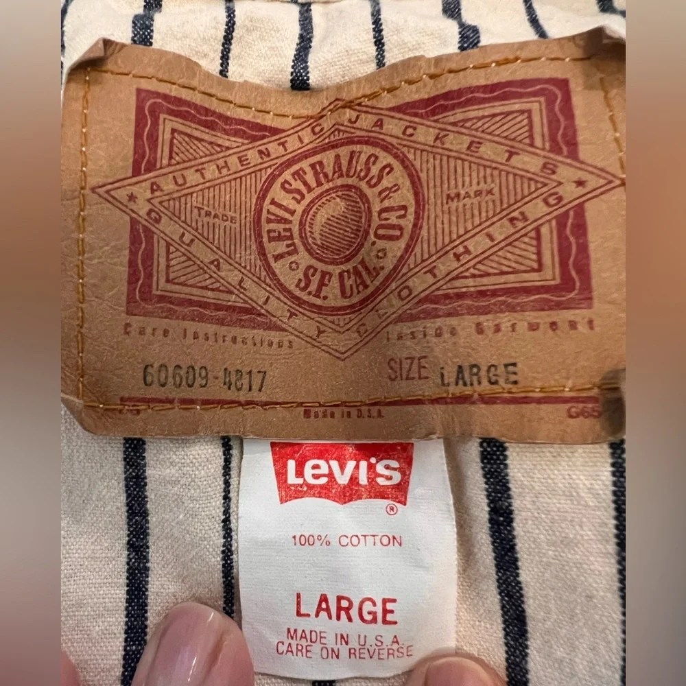 Vintage Levi's Made in USA Denim Vest Striped Lining Size Large - Picture 5 of 9